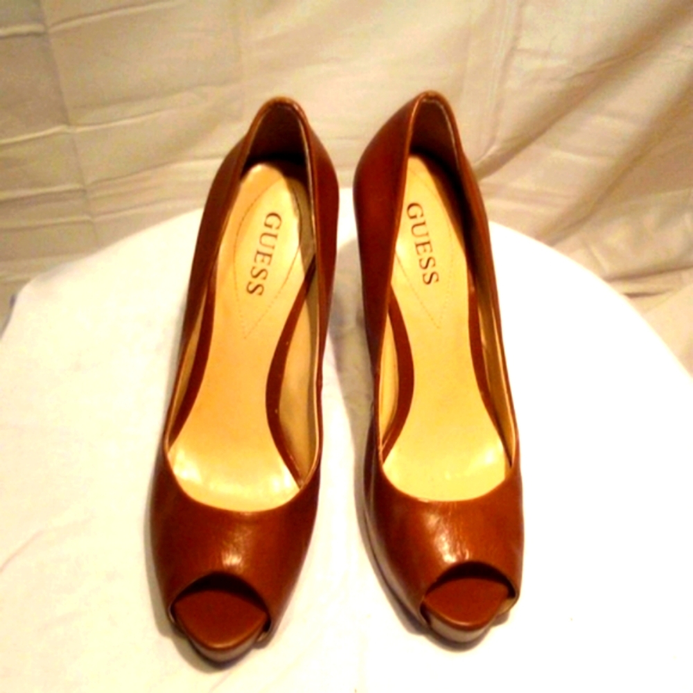 Womens Guess Brown Leather Dress Shoes